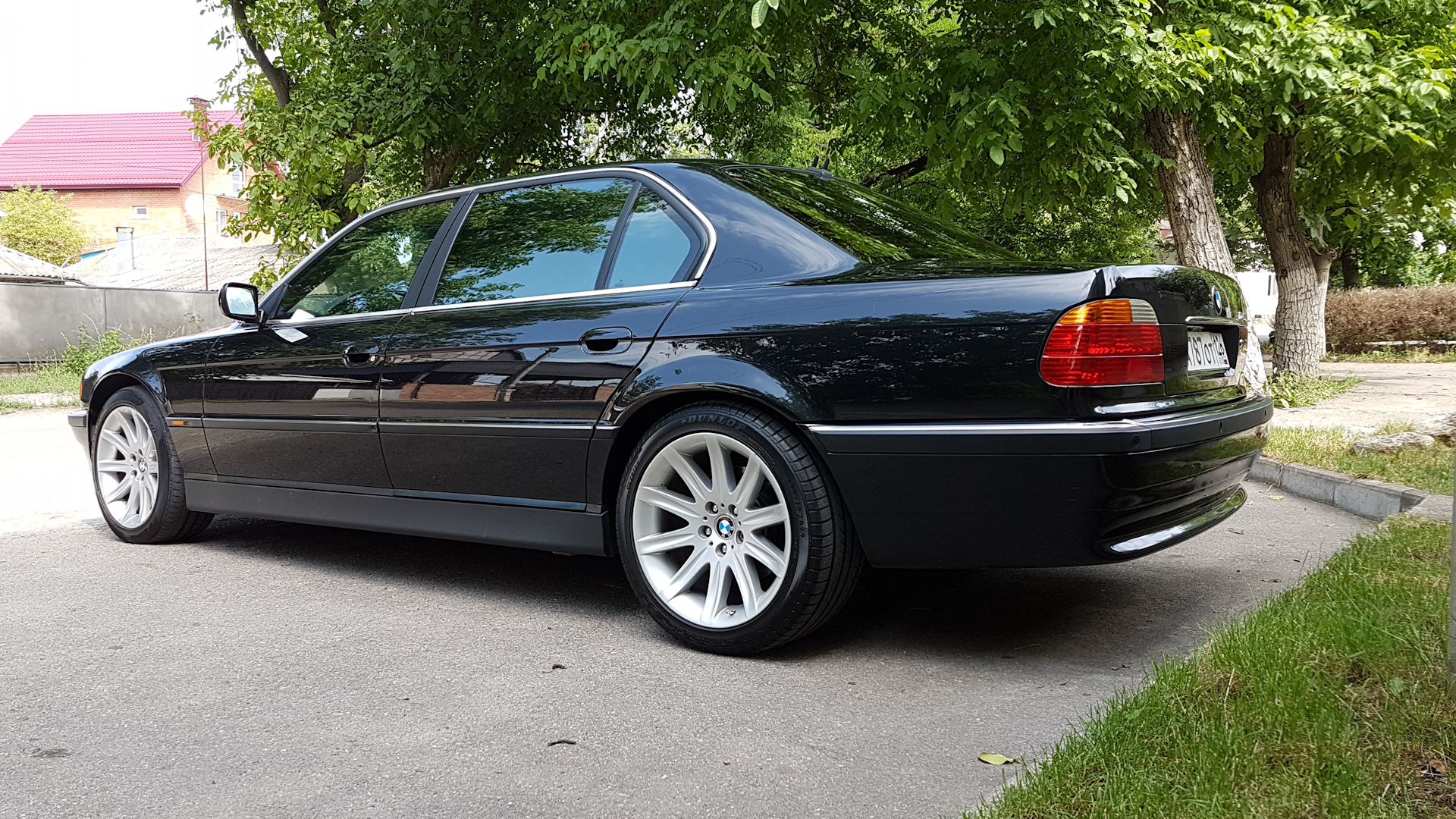 BMW 7 2001