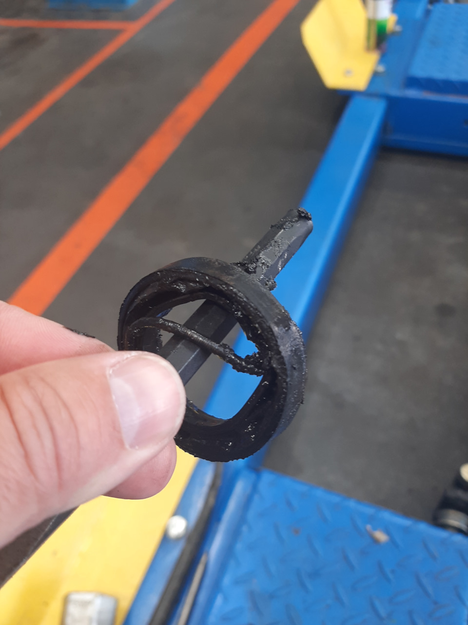 Сферические и асферические зеркала — Nissan Armada, 5,6 л, 2005 года ...