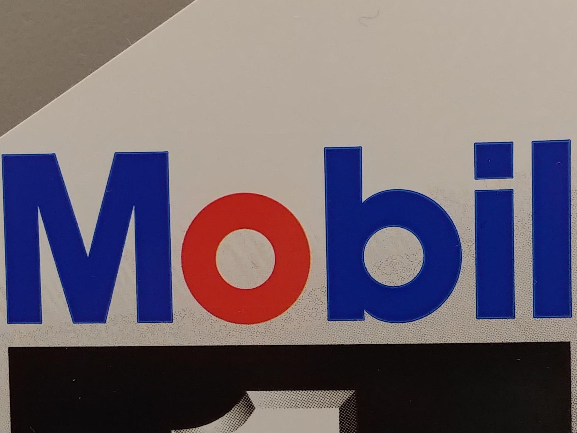 Оригиналам нет. Масло mobil 1 2021 проверка. Mobil 1 Retro logo. Mobil 1 Fon.