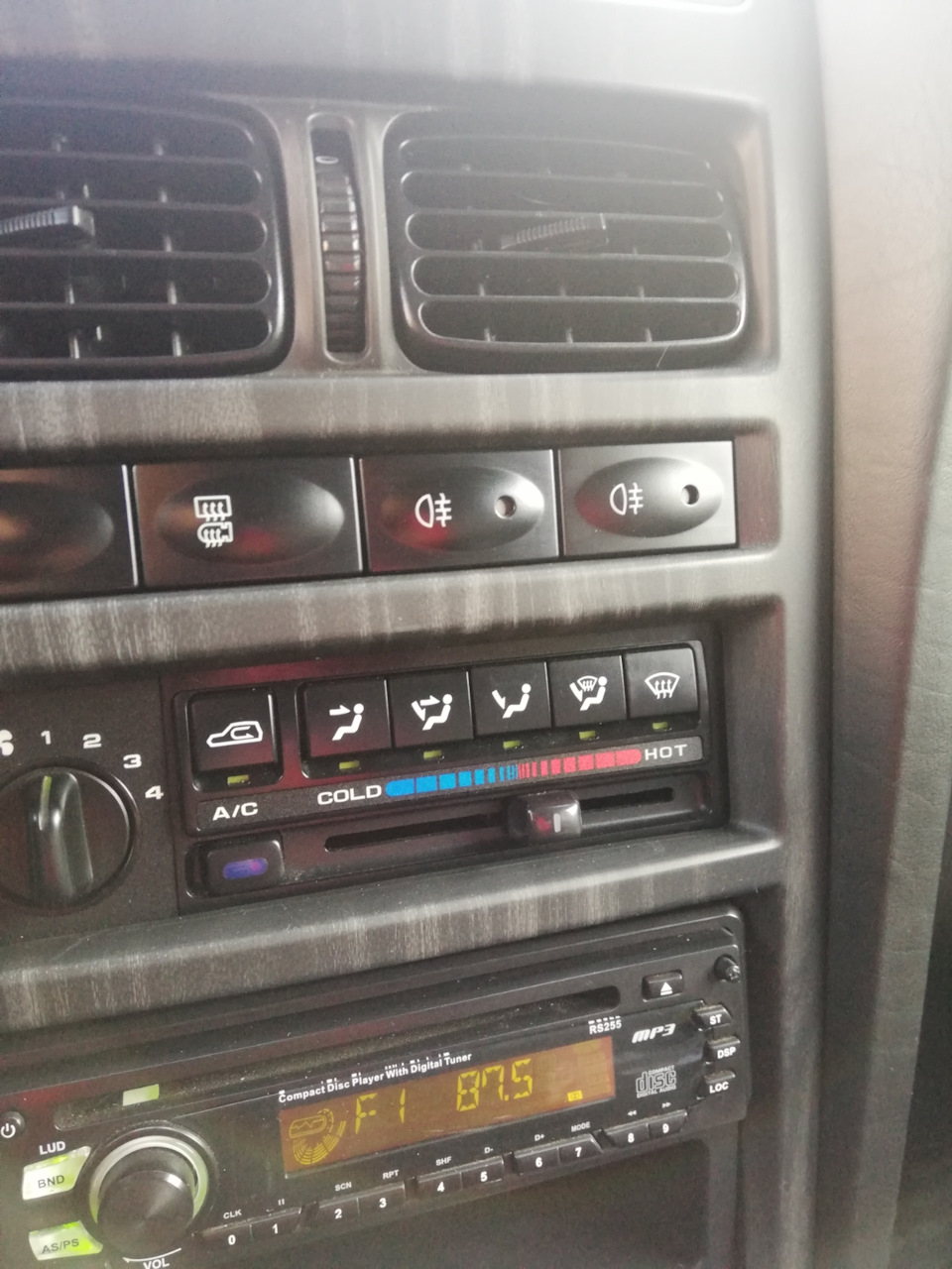 1. Кнопка включения противотуманных фар SSANGYONG KORANDO. ТАГАЗ ТАГЕР ...