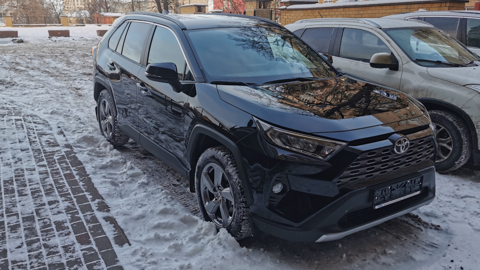 Toyota RAV4 Черная жемчужина