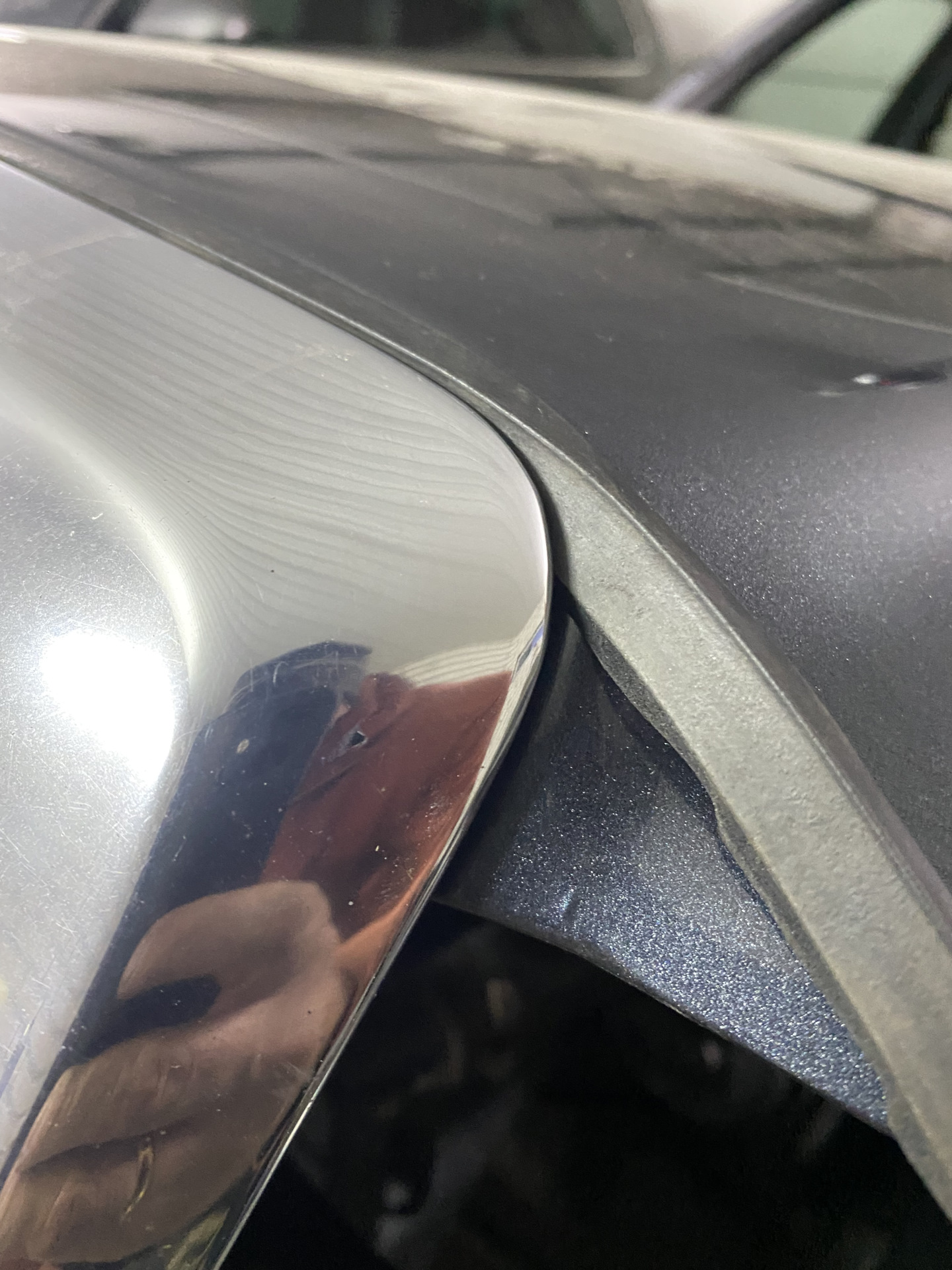 Резинка под решёткой радиатора — Mercedes-Benz E-Class (W124), 2,2 л ...