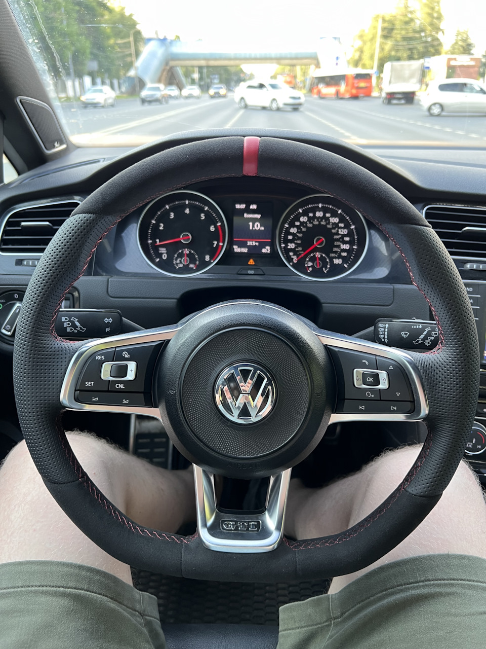 Перетяжка руля и замена ручки МКПП — Volkswagen Golf Mk7 GTI, 2 л, 2016  года | стайлинг | DRIVE2