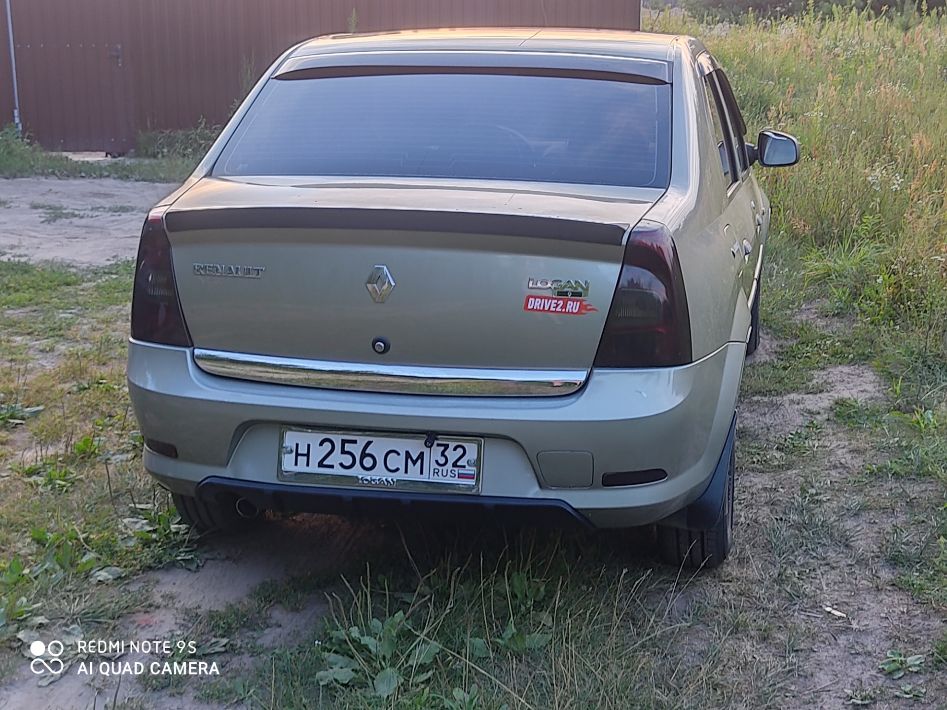Накладка на крышку багажника рено логан фаза 2 — Renault Logan (1G), 1 ...