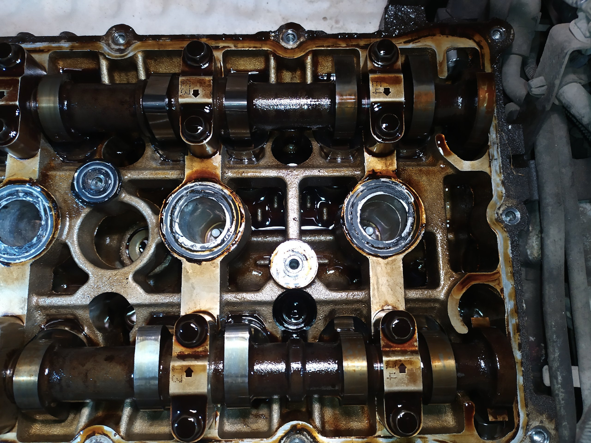 замена прокладки клапанной крышки аутлендер. клапанная крышка пежо 4007. замена прокладки клапанной крышки аутлендер. прокладка клапанной крышки аутлендер хл 3. прокладка клапанной крышки сириус 2.