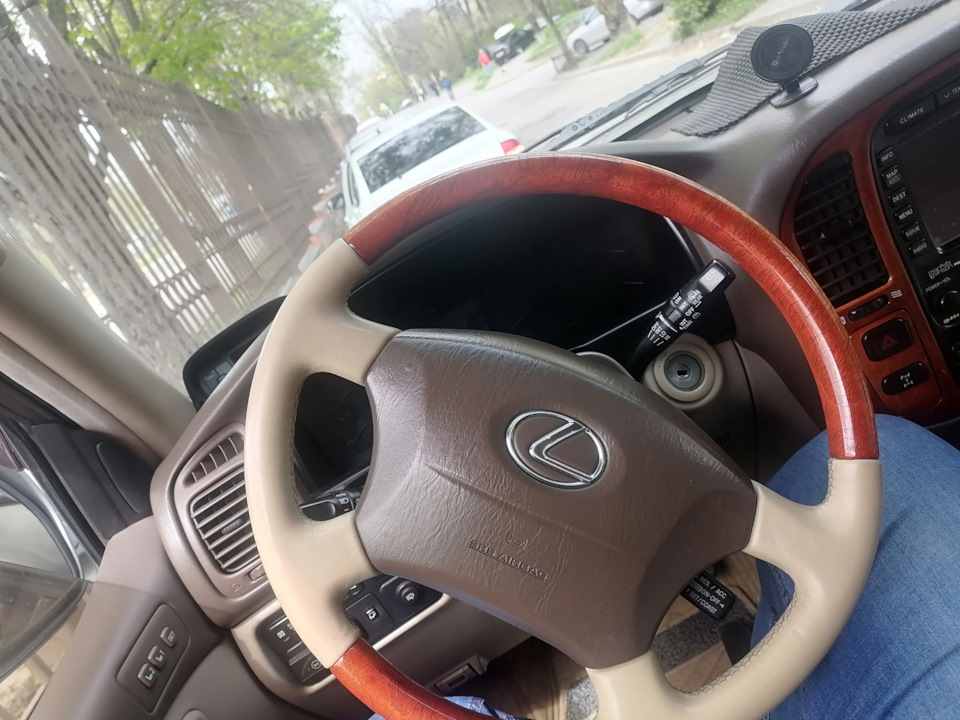 Домкрат — Lexus LX (UZJ100), 4,7 л, 2002 года | аксессуары | DRIVE2