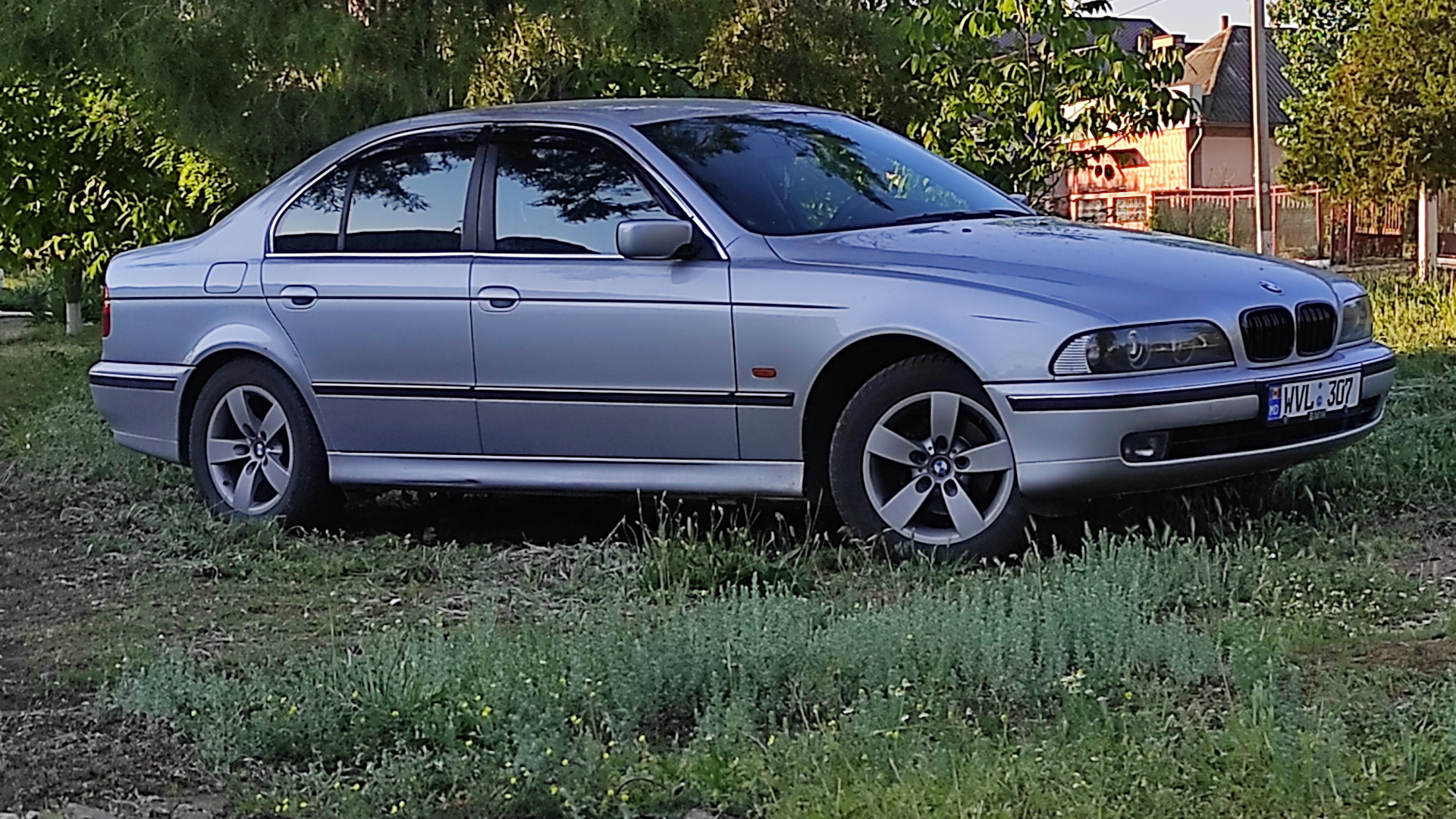 BMW 5 series (E39) 2.0 бензиновый 1997 | Серый Бумер на DRIVE2