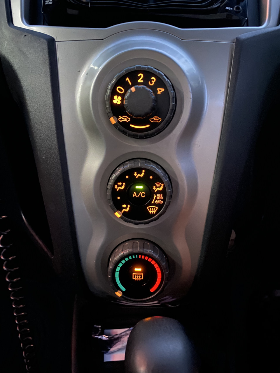 Замена лампочек подсветки АКПП и лампочек подсветки в регулировках ...