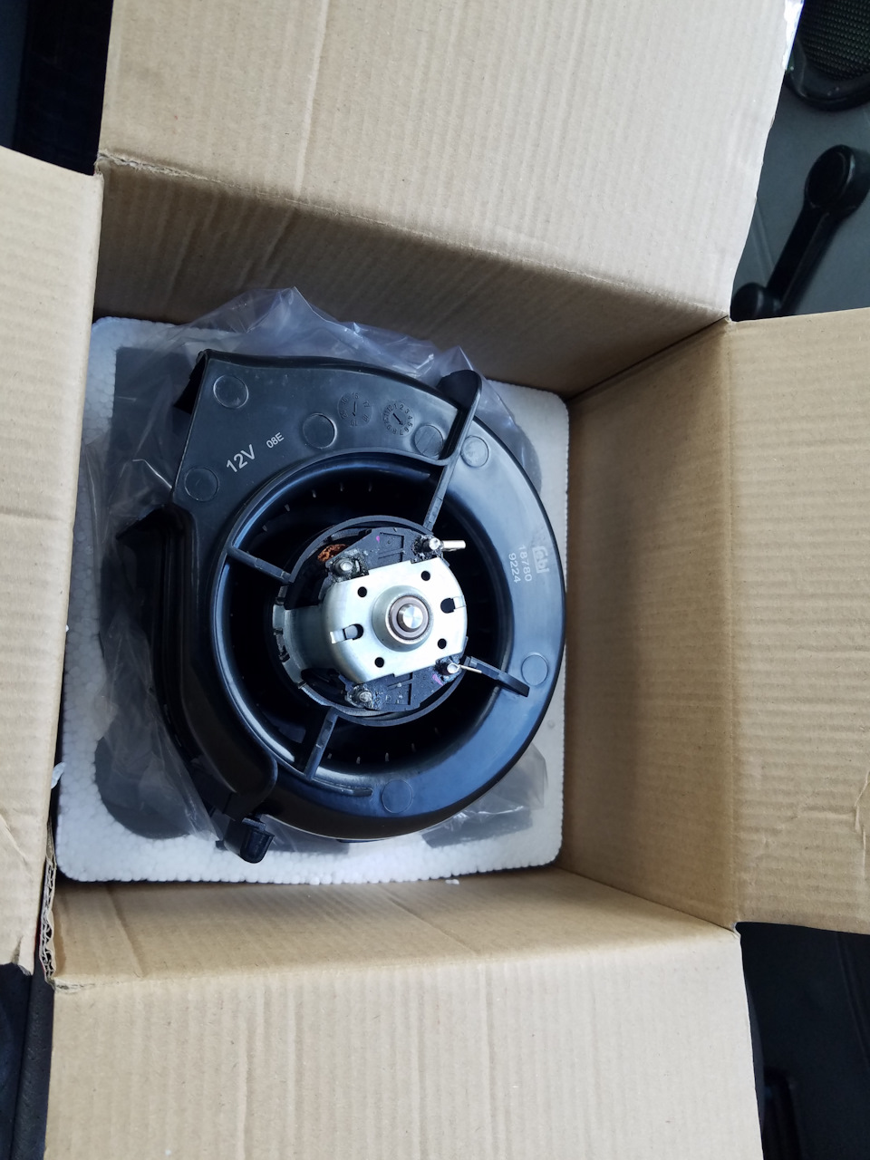 Фото в бортжурнале Volkswagen Caravelle (T3)