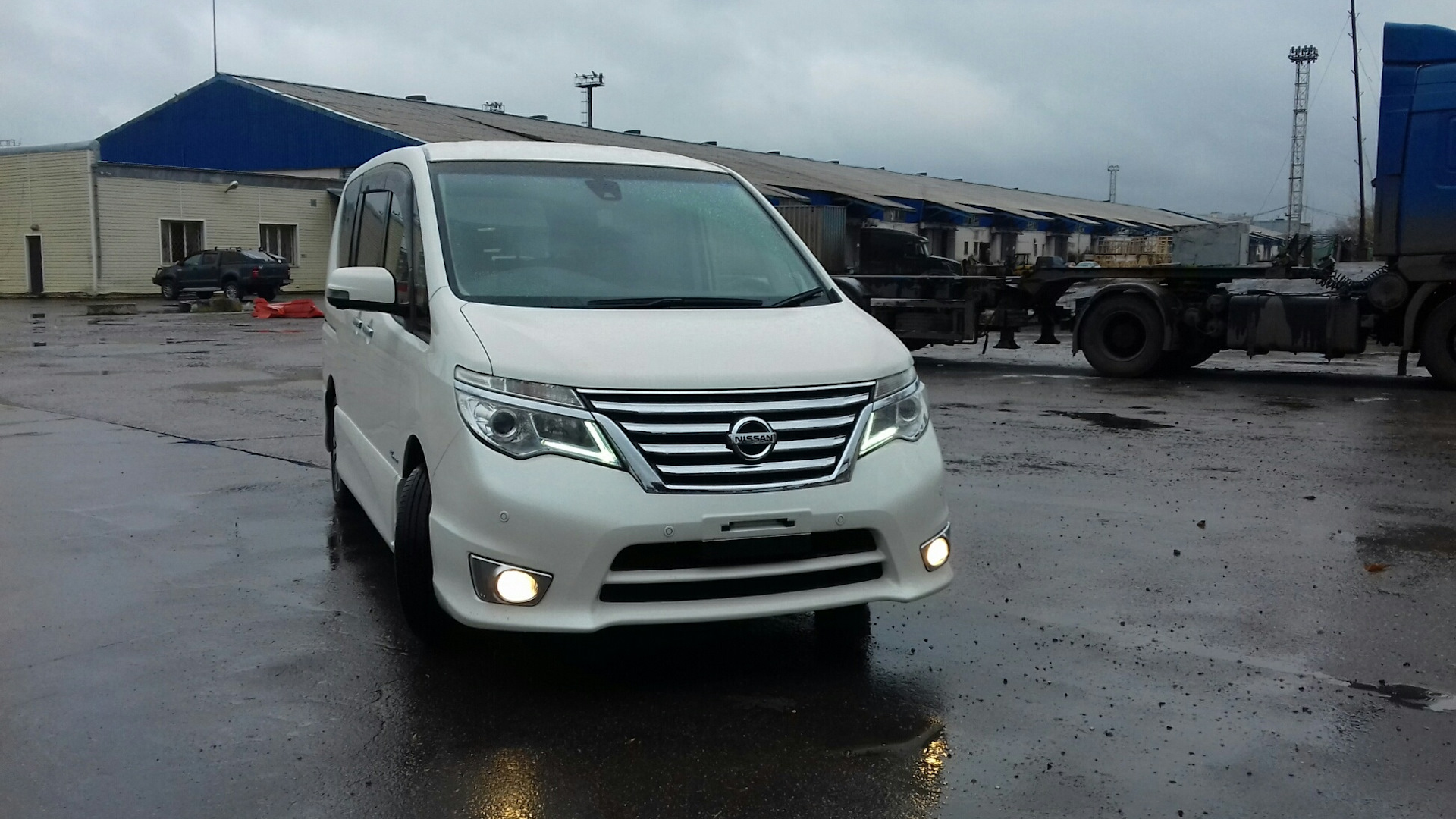 Nissan Serena Mk IV (C26) 2.0 гибридный 2014 | Highway Star S-Hybrid на  DRIVE2