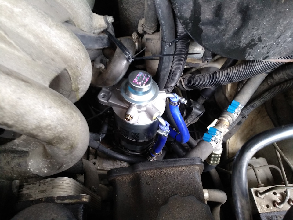 Топливный фильтр с подкачкой . — Mercedes-Benz Sprinter (1G), 2,7 л ...