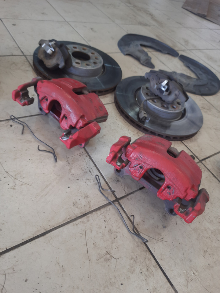 Тормоза Vag 312mm pq mqb на Volkswagen Golf Mk6 GTI, Volkswagen Passat ...