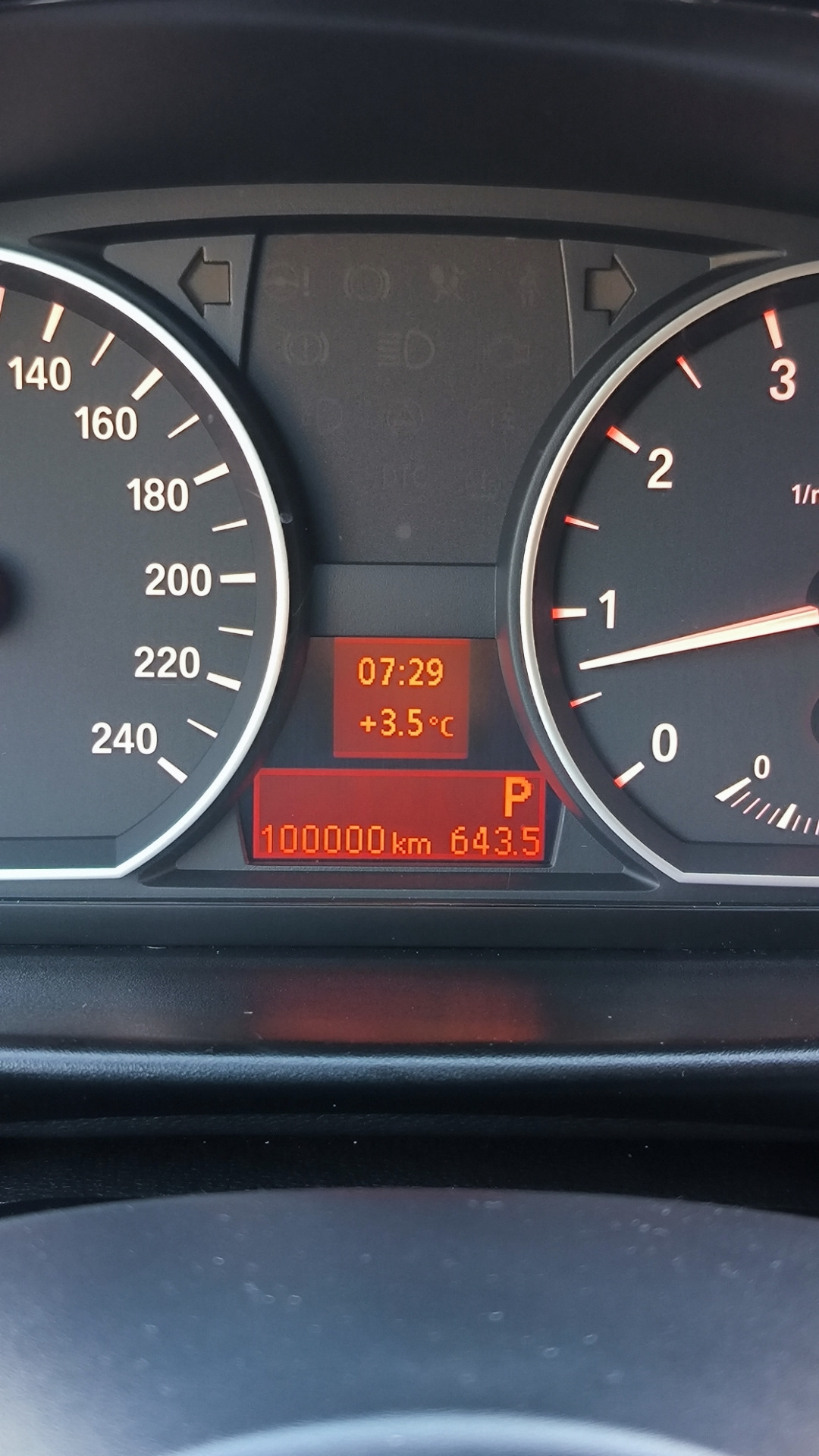 А у нас юбилей. — BMW 1 series (E81/E87), 1,6 л, 2008 года | просто так ...