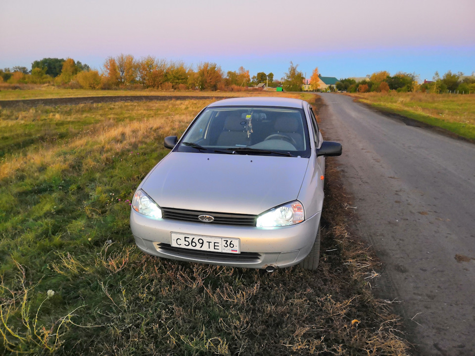 Болтается отражатель в фаре — Lada Калина седан, 1,6 л, 2011 года ...