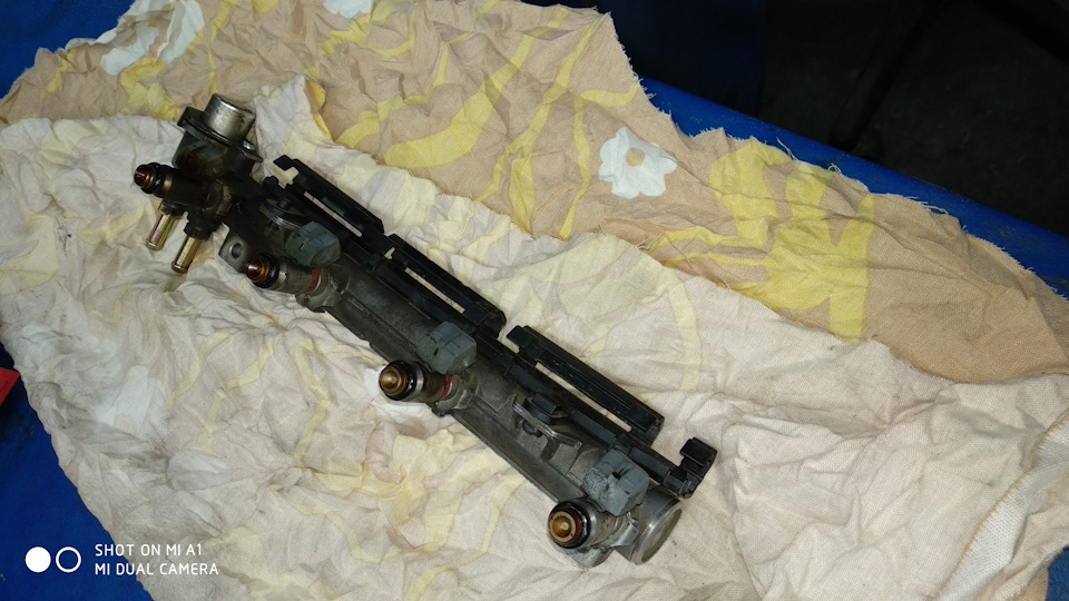 Промывка блока дроссельная заслонки и форсунок — Volkswagen Golf Mk4, 1 ...