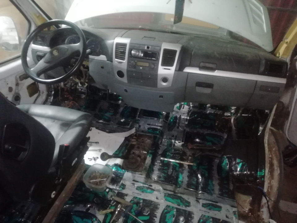 Виброизоляция — ГАЗ Соболь 4х4, 3,4 л, 2003 года | кузовной ремонт | DRIVE2