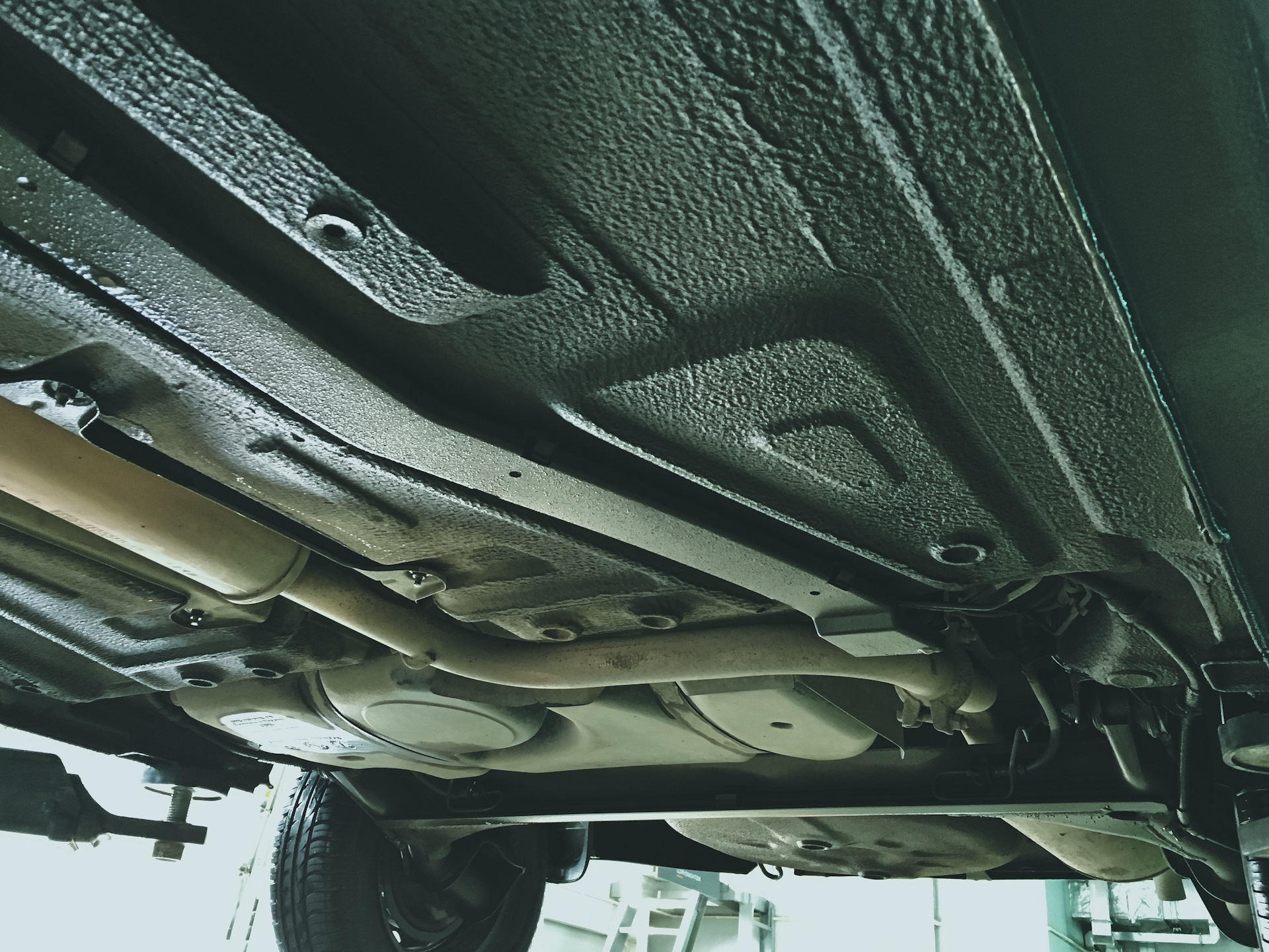 Уаз патриот 2017 днище. Kia sorento bl днище. Днище шевроле лачетти. Днище лада х рей. Kia rio 2022 днище.