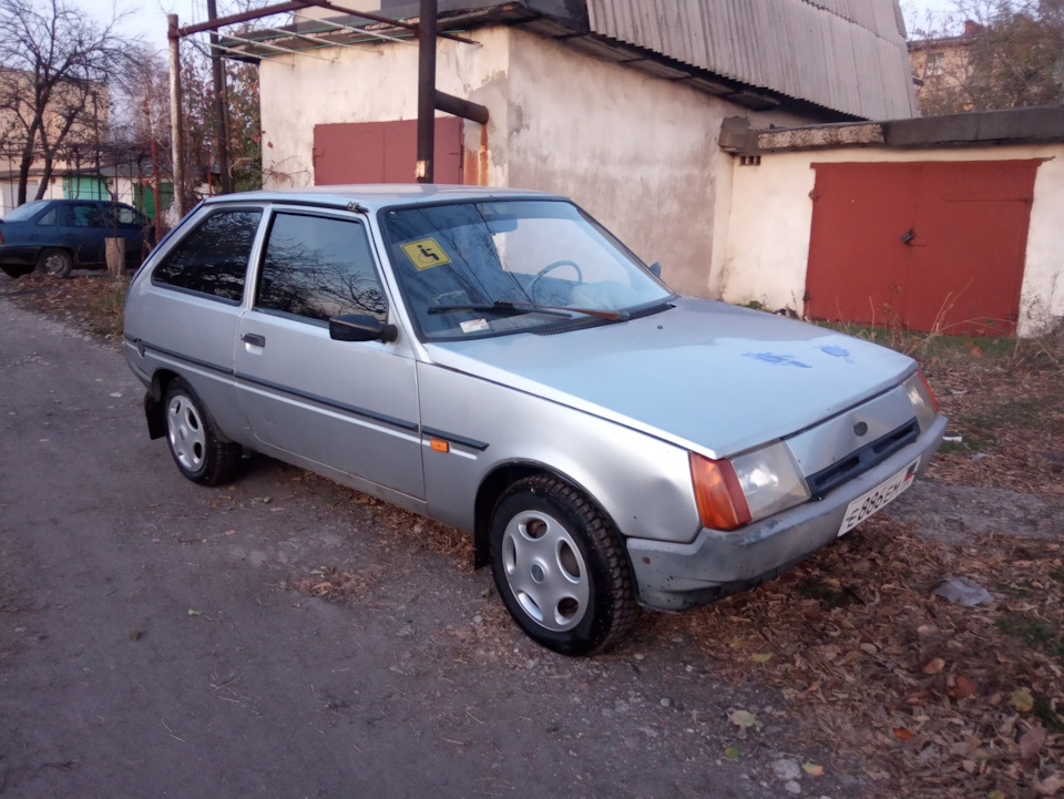 Таврия автомобиль фото 1995