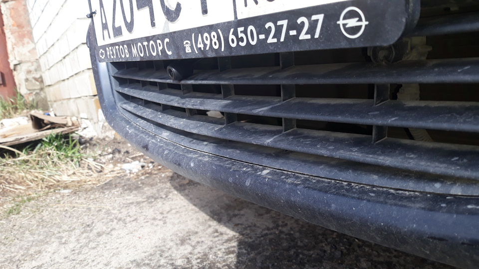 Установка камеры переднего вида — Opel Zafira B, 1,8 л, 2007 года ...