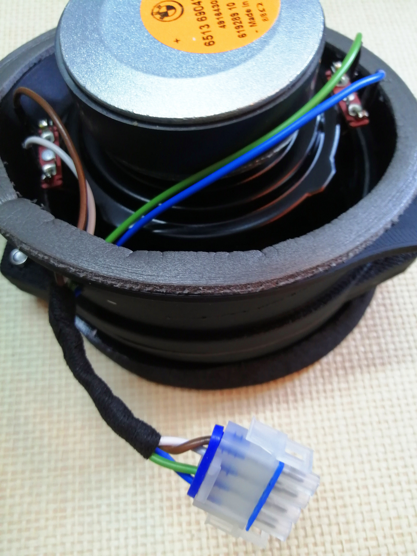 Два усилителя DSP2. Штатные сабы в задние двери шаг 2. — BMW X5 (E53 ...