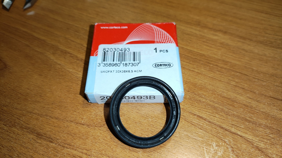 Сальник/уплотнитель клапана фазорегулятора. Дастер 2.0. — Renault ...