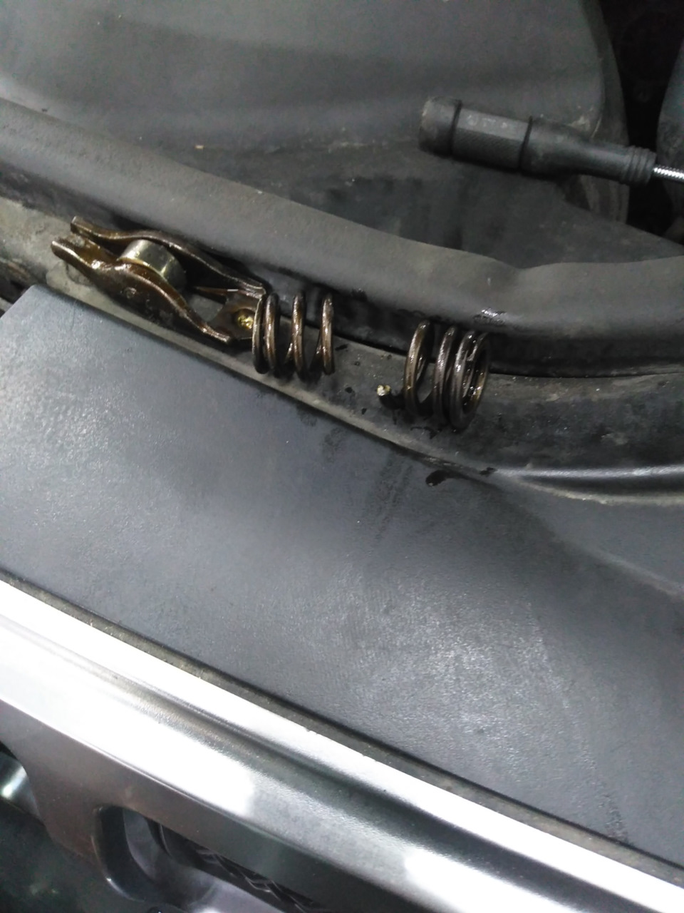 пружина клапана лопнула — Jeep Grand Cherokee (WK), 3,7 л, 2005 года ...