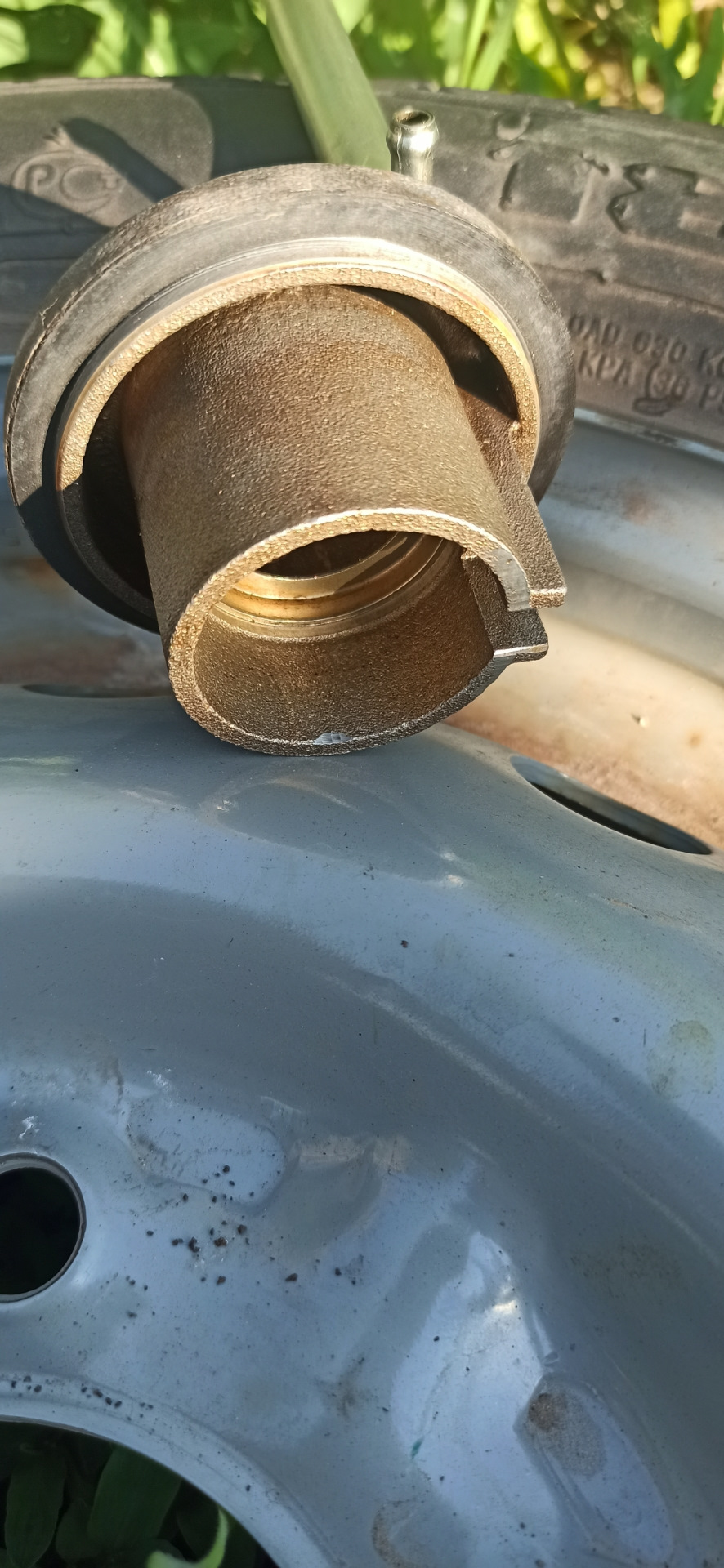 Лукойл люкс как альтернатива Genesis Advanced 10W-40 — Lada 4x4 3D, 1,7 ...