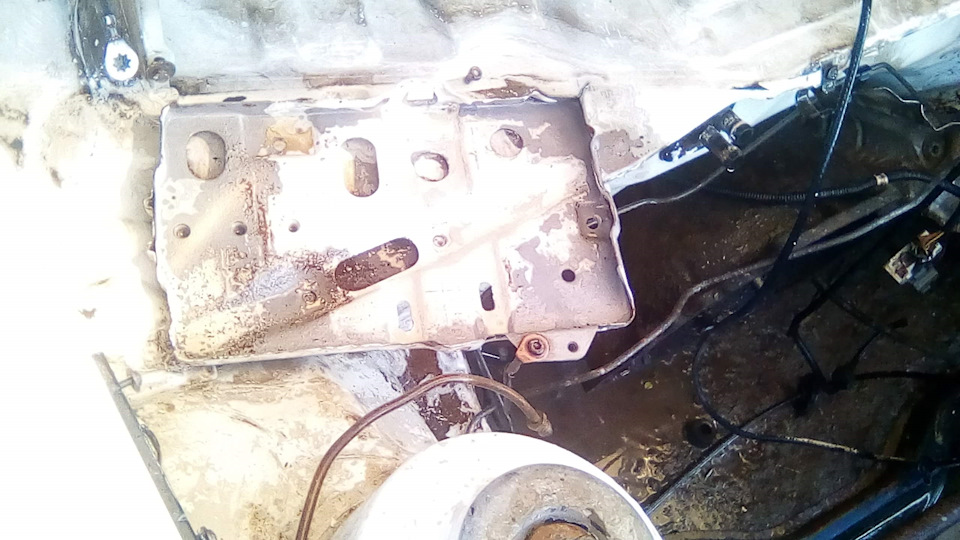 травление ржавчины и цинкование — Ford Sierra, 1,6 л, 1990 года ...