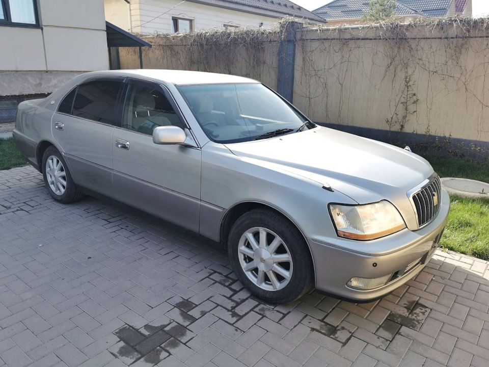 Toyota Crown Majesta 2003