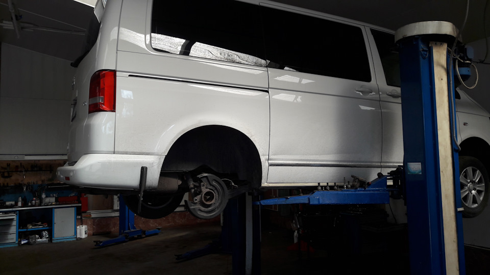 Ступичный подшипник — Volkswagen Multivan (T5), 2 л, 2011 года | визит ...