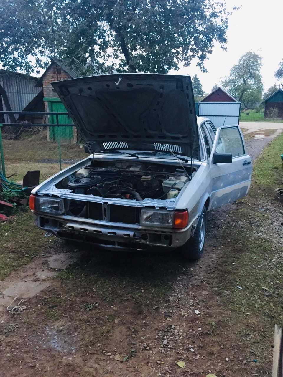 Процесс подготовки машины к покраске — Audi 80 (B2), 1,6 л, 1986 года |  фотография | DRIVE2