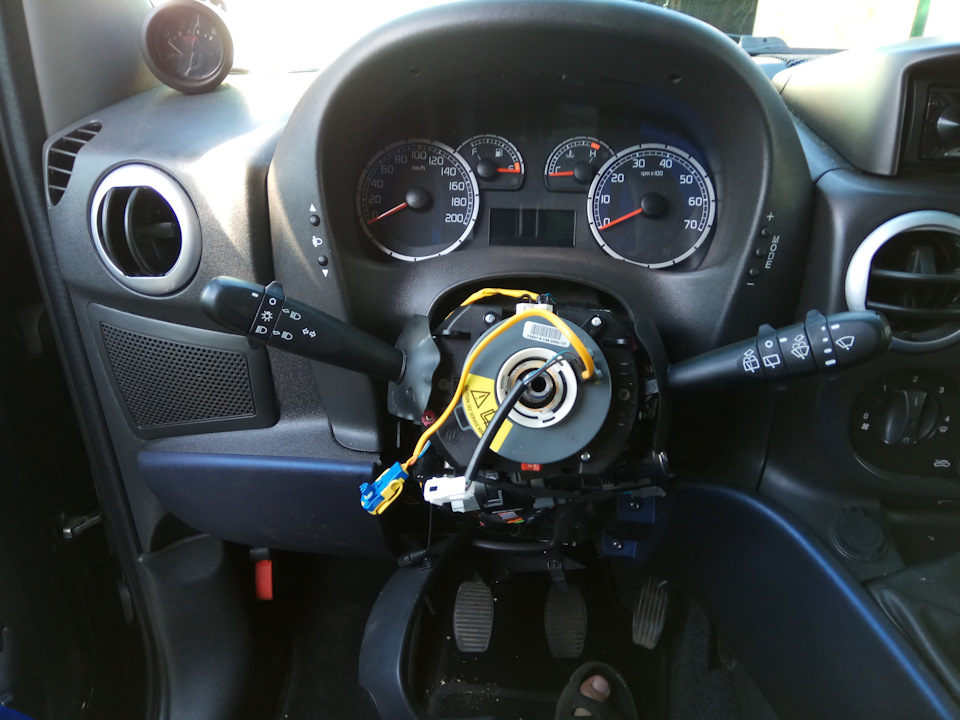 Фиат добло как снять руль Продрулевые alfa romeo 147 и антенна от X-trail(T31) - FIAT Doblo (1G), 1,3 л, 2