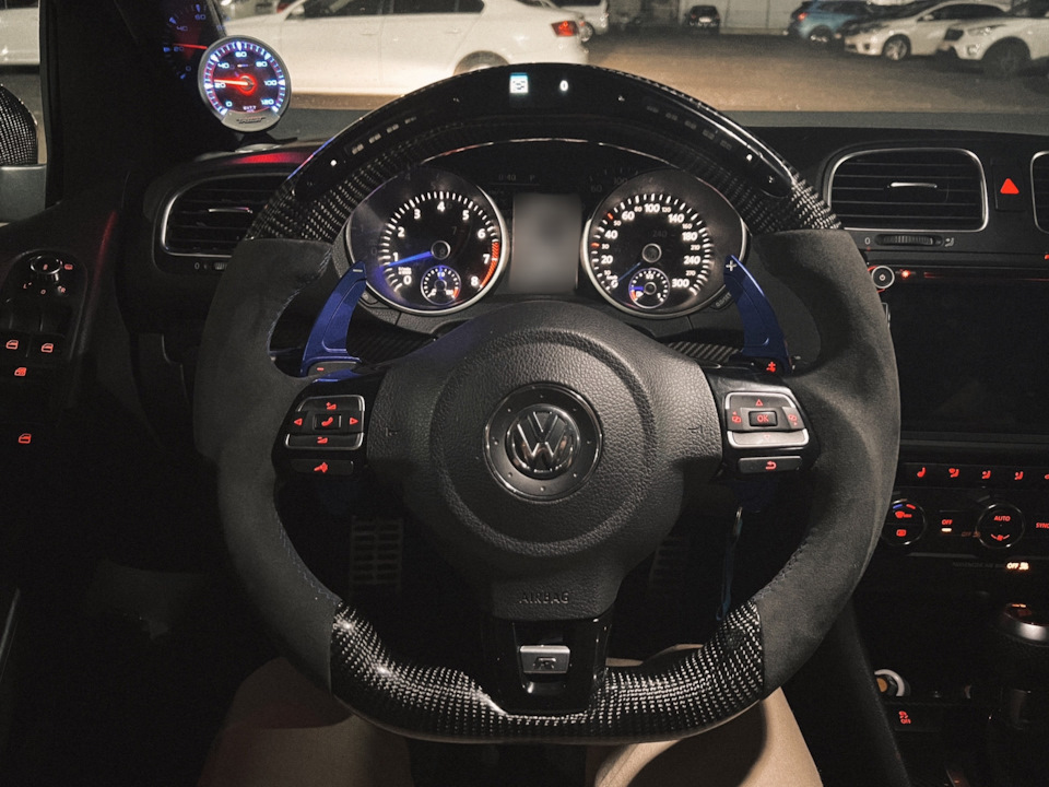 Руль карбоновый с дисплеем — Volkswagen Golf Mk6 R20, 2 л, 2011 года ...