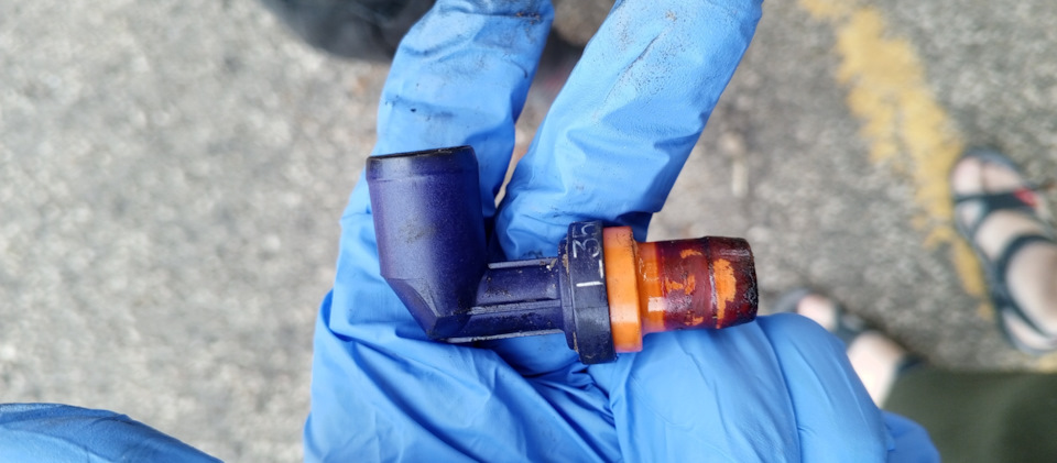 Давит масло из под щупа. Нужна помощь! — Ford S-Max (1G), 2,3 л, 2010 ...