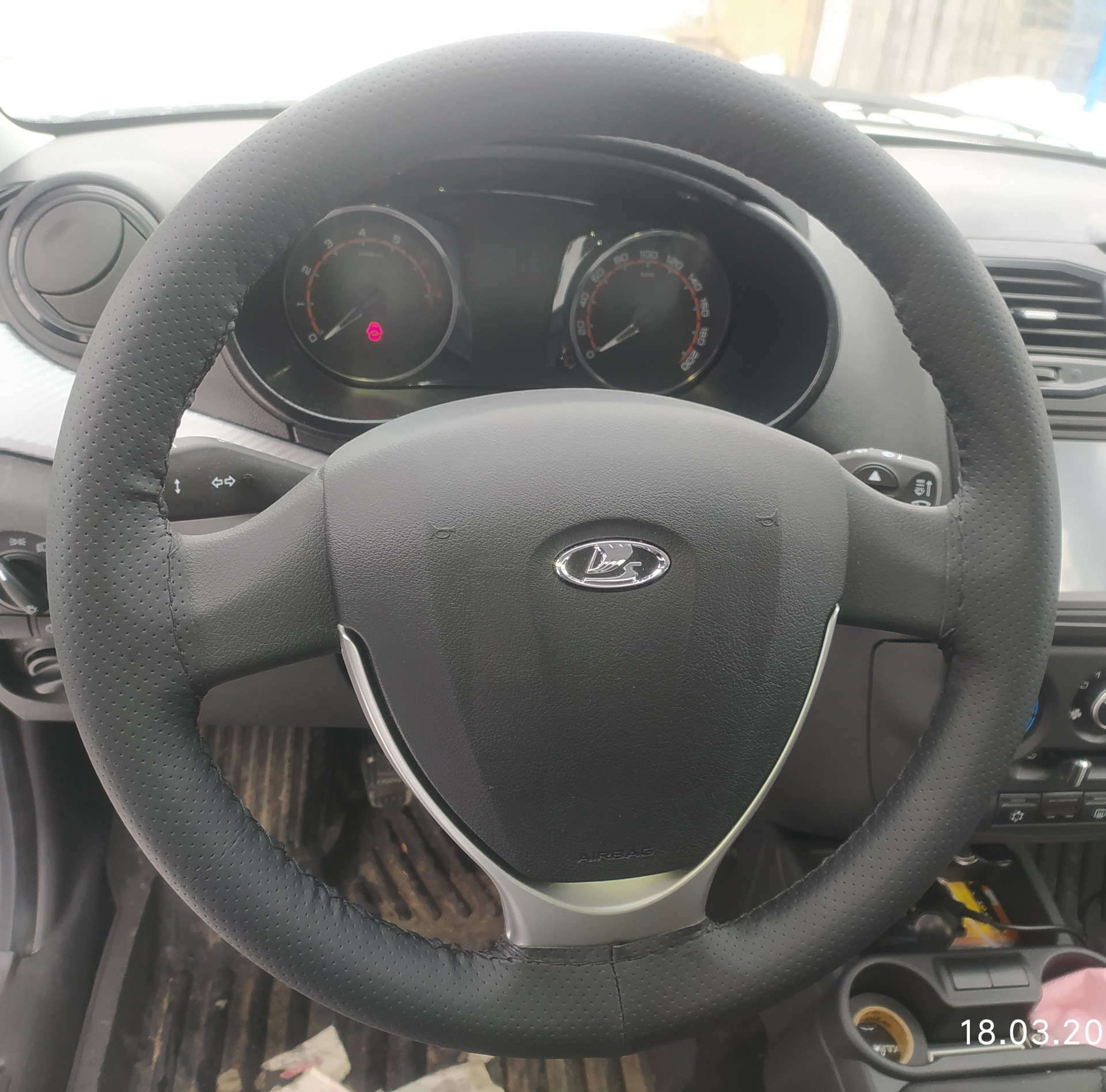 Оплётка руля — Lada Гранта Лифтбек (2G), 1,6 л, 2023 года | стайлинг ...