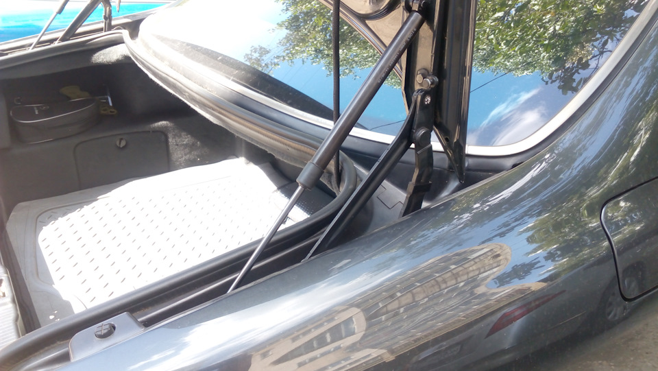Фото в бортжурнале Mercedes-Benz S-class (W220)