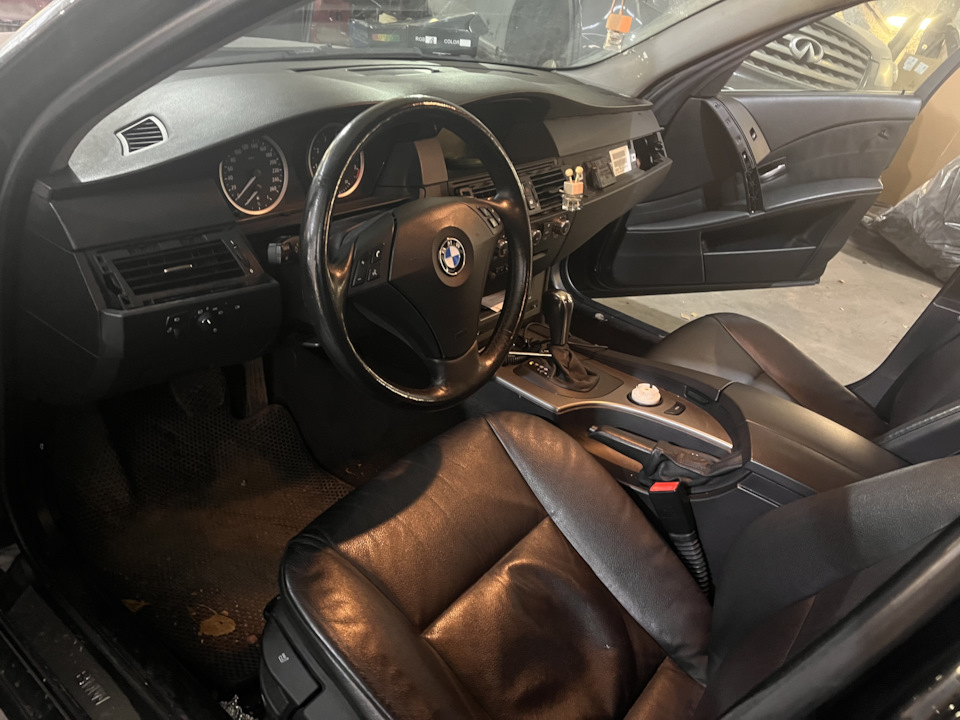Подстаканники — BMW 5 series (E60), 2,5 л, 2006 года | своими руками ...