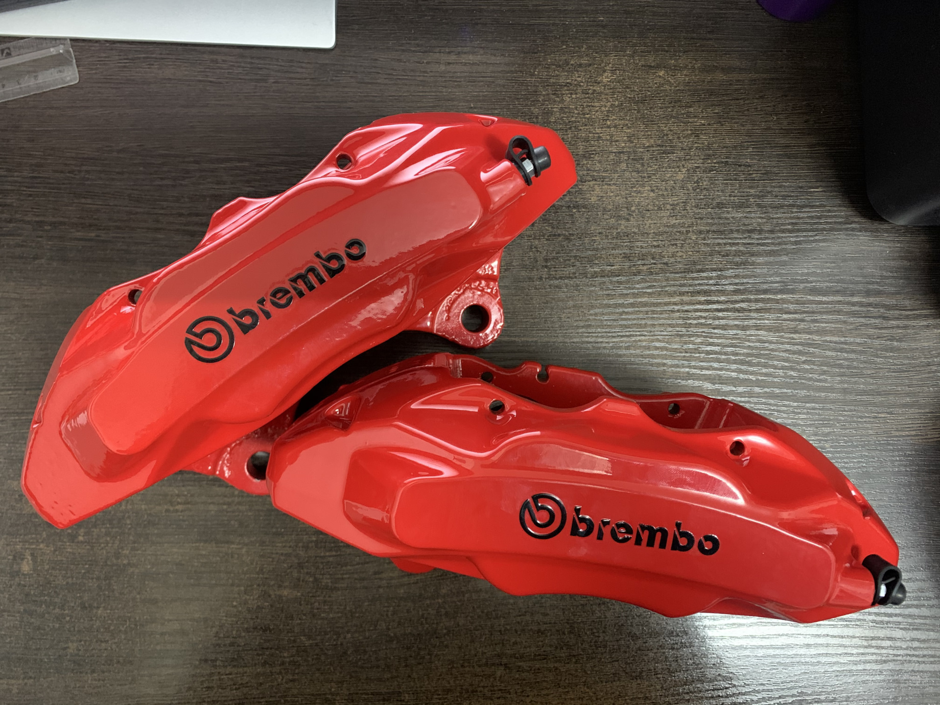 Суппорт brembo. Суппорт брембо 6 поршней. Передний суппорт brembo на dio 35. Brembo 18z touareg. Суппорт тормозной citroen brembo.