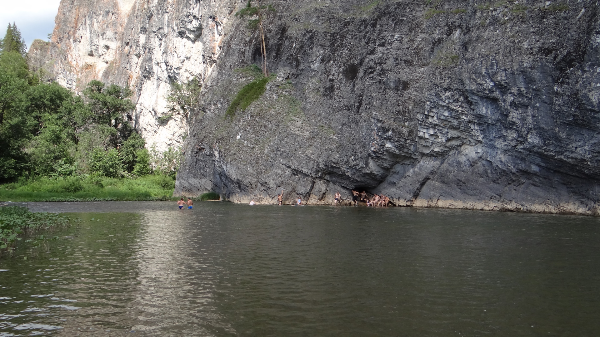 Село красный зилим архангельский. Река Зилим Башкортостан. Река Зилим Архангельский район. Исток реки Зилим. Красный Зилим Архангельский район.