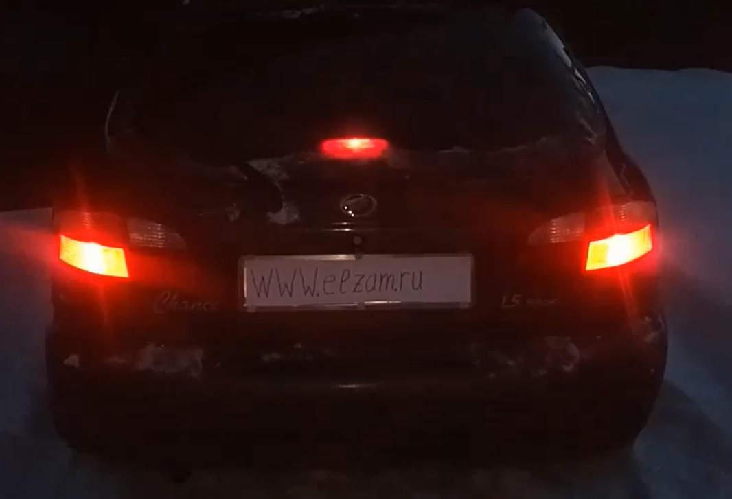 Лампочки заднего хода ваз 2112. Датчик стоп сигнала hd78. Лампочка стоп сигнала л200. Лампа стоп сигнала гранта. Заз шанс хэтчбек стоп сигнал на двери.
