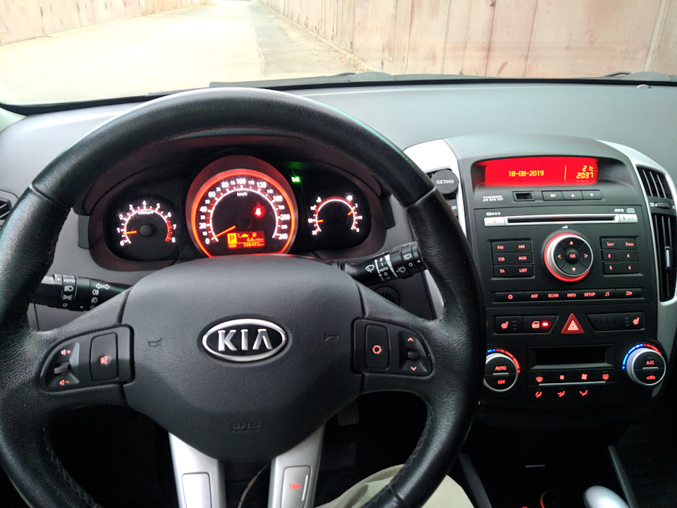 Kia ceed не видит флешку