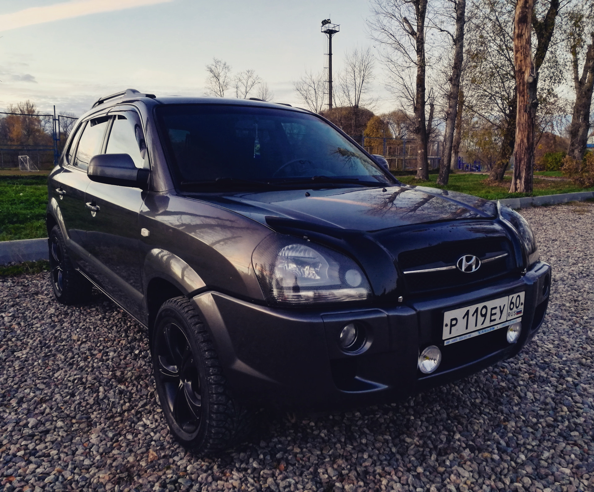 Хундай туксон 2007 замена. Hyundai Tucson 2008 JM. Стайлинг Hyundai Tucson 2008. Hyundai Tucson 2.0 2008 года. Хендай Туссан 2008 тюнингованная.