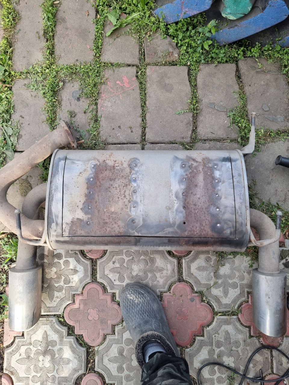 Звон в глушителе Infiniti FX35 — Infiniti FX (1G), 3,5 л, 2007 года ...