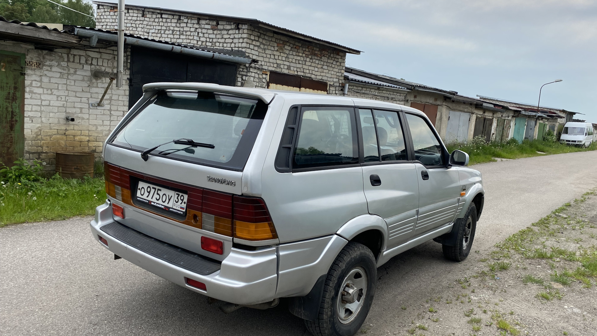 SsangYong Musso 2.9 дизельный 1998 | 2.9 тд, мурз на DRIVE2