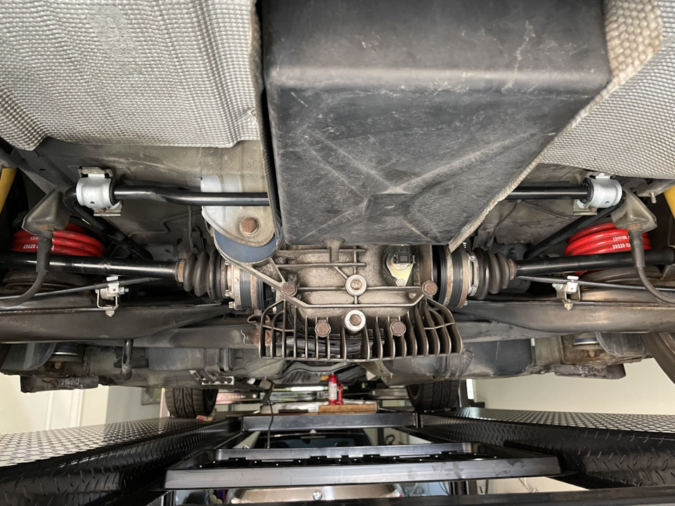 Фото в бортжурнале BMW M Coupe. Запчасти на фото: Z1920