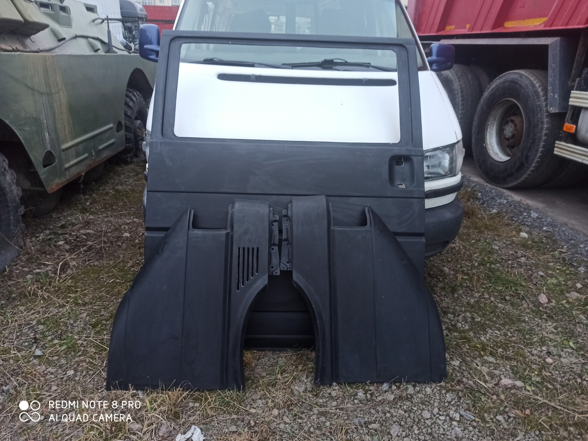 Снова пластик — Volkswagen Transporter T4, 2,5 л, 2003 года | запчасти ...