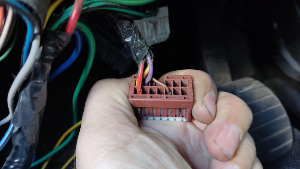 Прописать пульт с кнопками в СПб — Renault Duster (1G), 1,6 л, 2017 ...