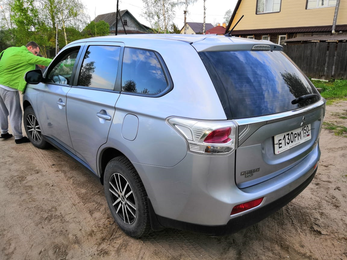 Митсубиси аутлендер 2018. Байн аут 3 уровень- 154. Митсубиси аутлендер 3 поколения. Аут 3 рест 2014. Аут 3 перламутр.