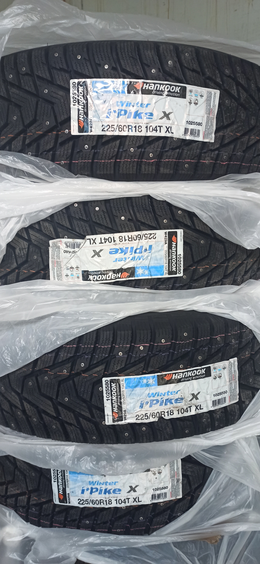 Hankook i pike x w429a. Hankook w429a i Pike x.