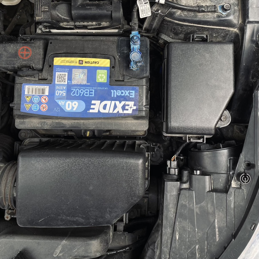 #11. Замена переднего левого габарита. — KIA Rio (3G), 1,6 л, 2015 года ...